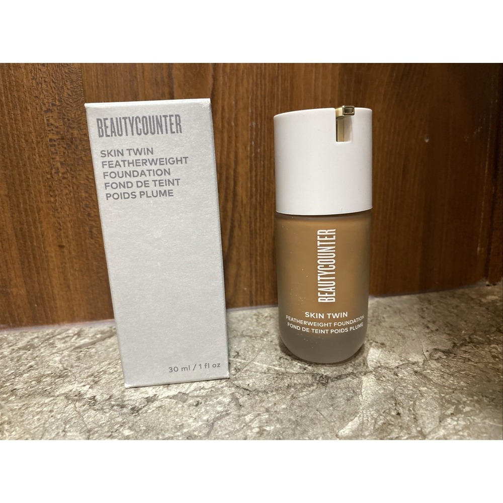 BNIB BEAUTYCOUNTER Skin Twin Featherweight Foundation 1 fl oz Each Dark 550